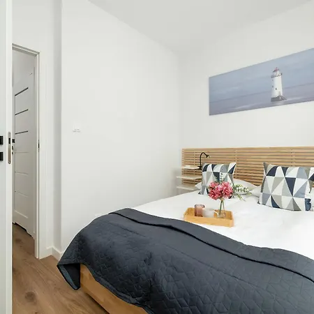 Apartment Stylish Near The Bonarka Shopping Center In Cracow By Renters Krakow