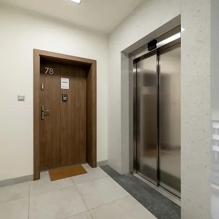 Stylish Near The Bonarka Shopping Center In Cracow By Renters