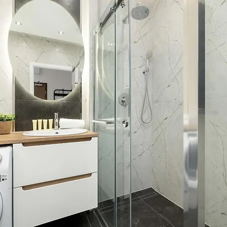 Stylish Near The Bonarka Shopping Center In Cracow By Renters קרקוב