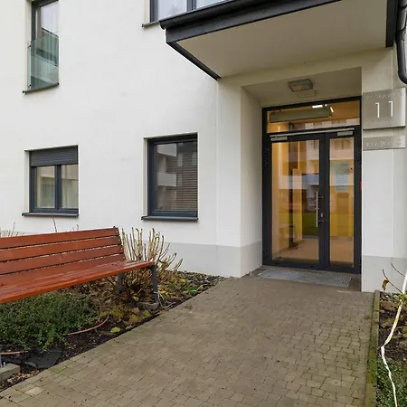 Stylish Near The Bonarka Shopping Center In Cracow By Renters Lägenhet