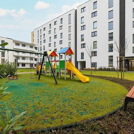 Stylish Near The Bonarka Shopping Center In Cracow By Renters شقة